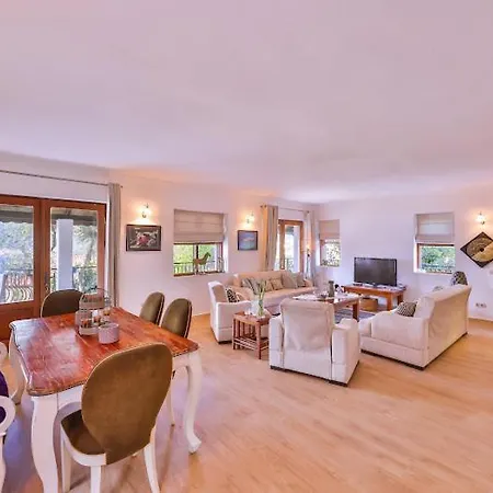 ヴィラ Sarpedon カシュ